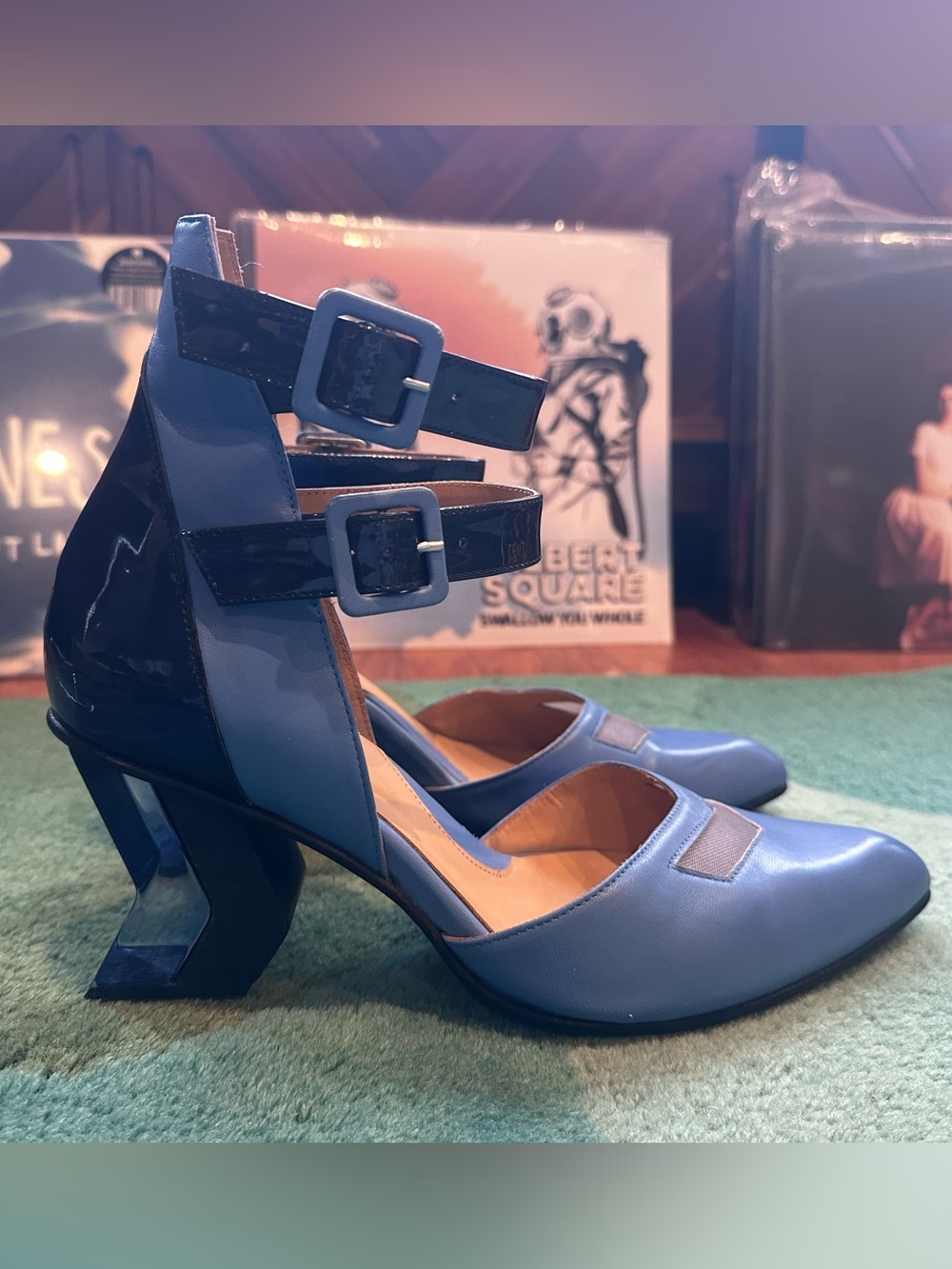 Fluevog LIKE NEW Modern Living Slant blue/patent 2-strap buckle heel-9.5 (fit 9) - Picture 2 of 15